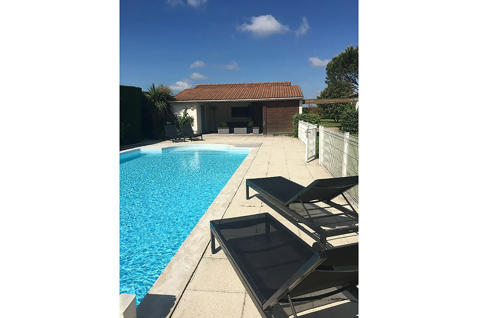 Piscine maison de vacances