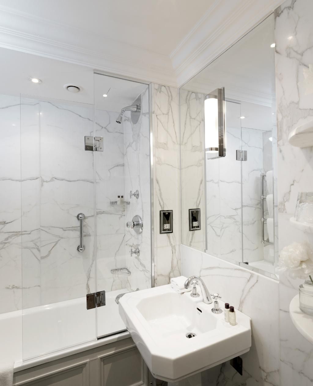 Athenaeum Hotel & Residences, foto 12