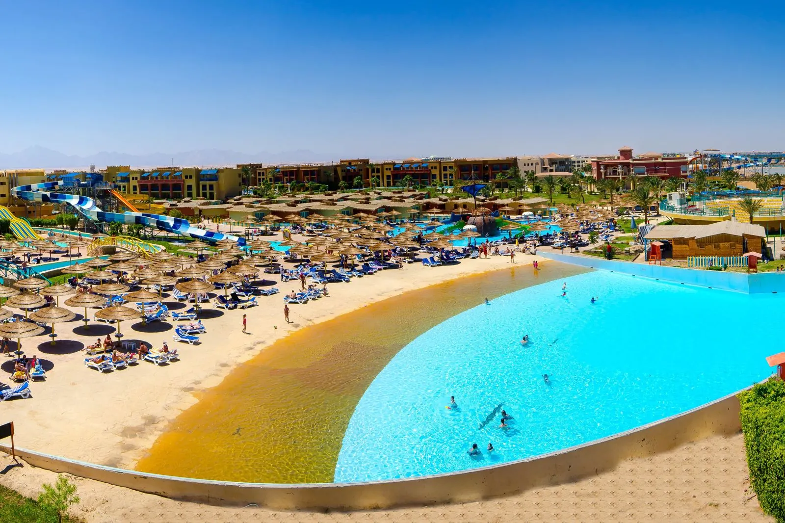 Titanic Palace & Aqua Park