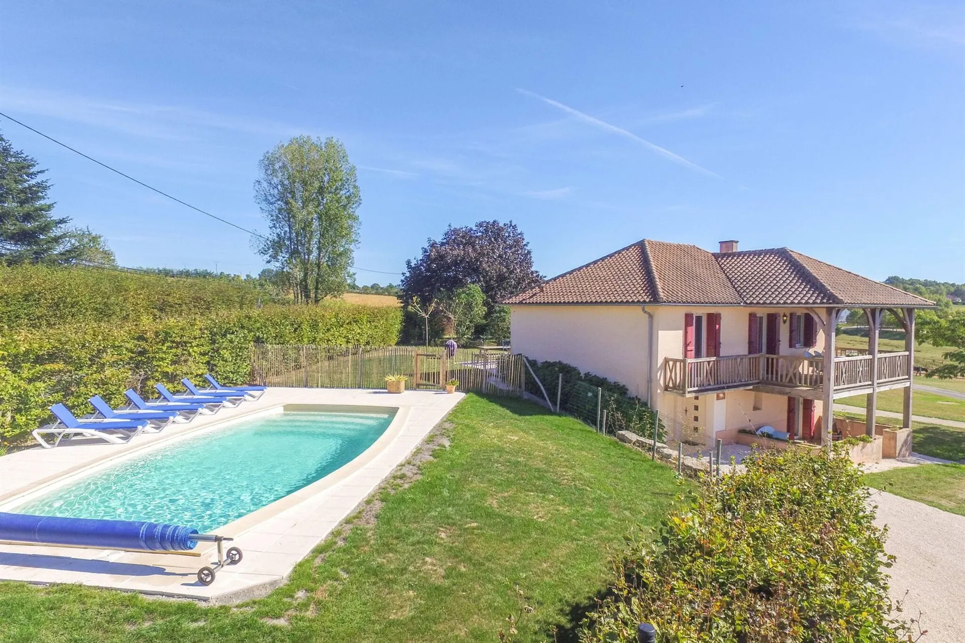 Extérieur maison de vacances (été)
