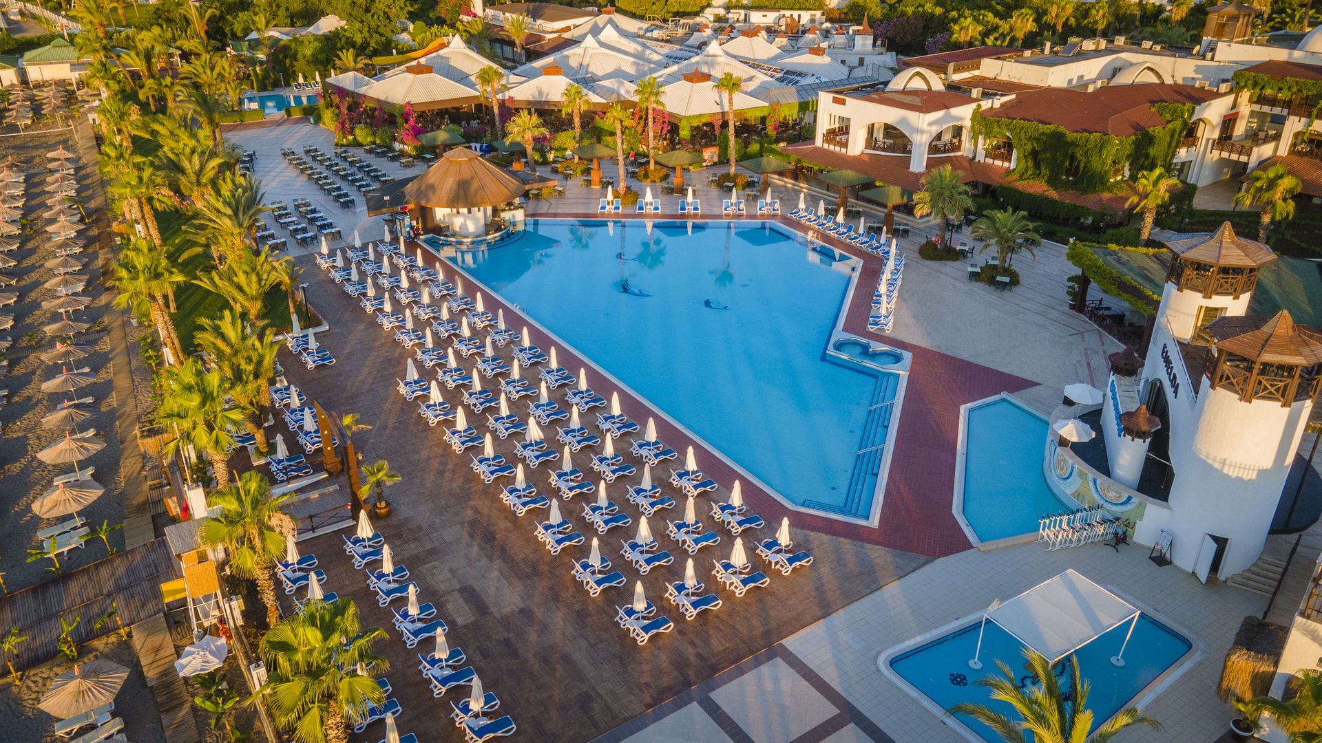Emelda Sun Club, foto 2
