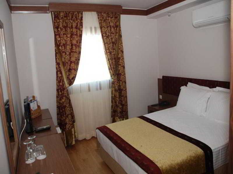The Corner, foto 11