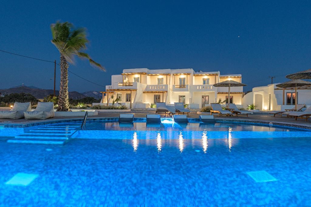Naxos Finest, foto 2
