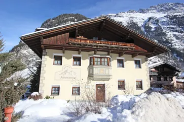 Exterieur vakantiehuis (winter)