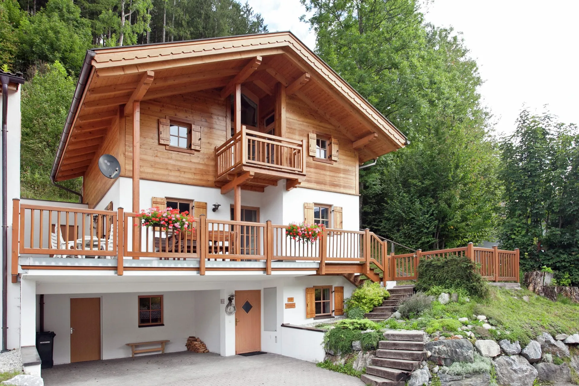 Exterieur vakantiehuis (zomer)