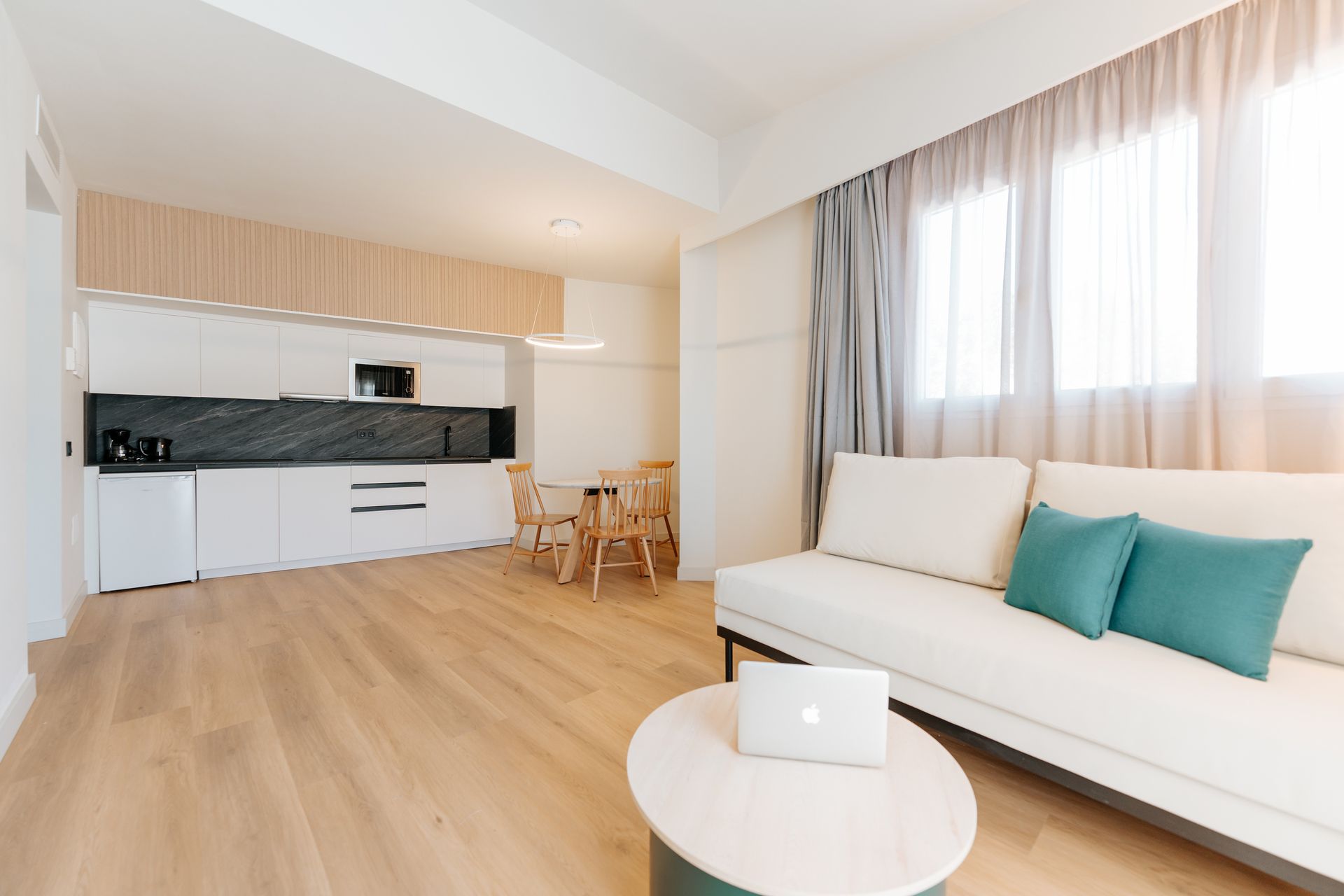 001 Higos Beach Boutique Singular Hotel Residence, foto 7