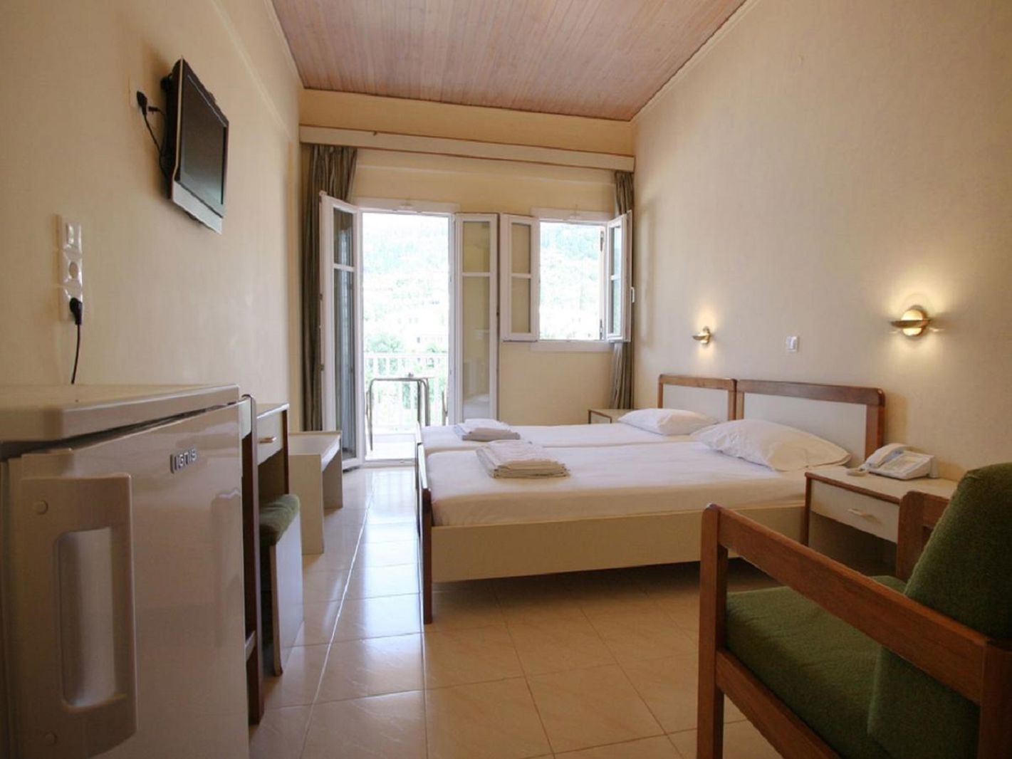 Ionis Hotel, foto 3