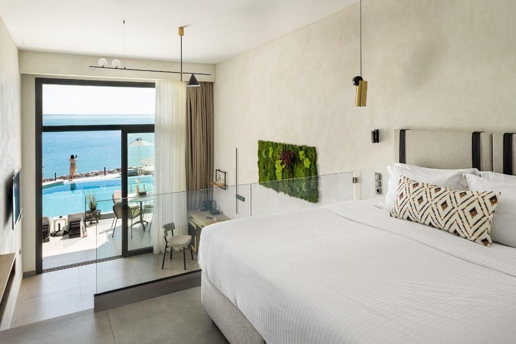 Akrotiri Olympus Luxury Suites, foto 13