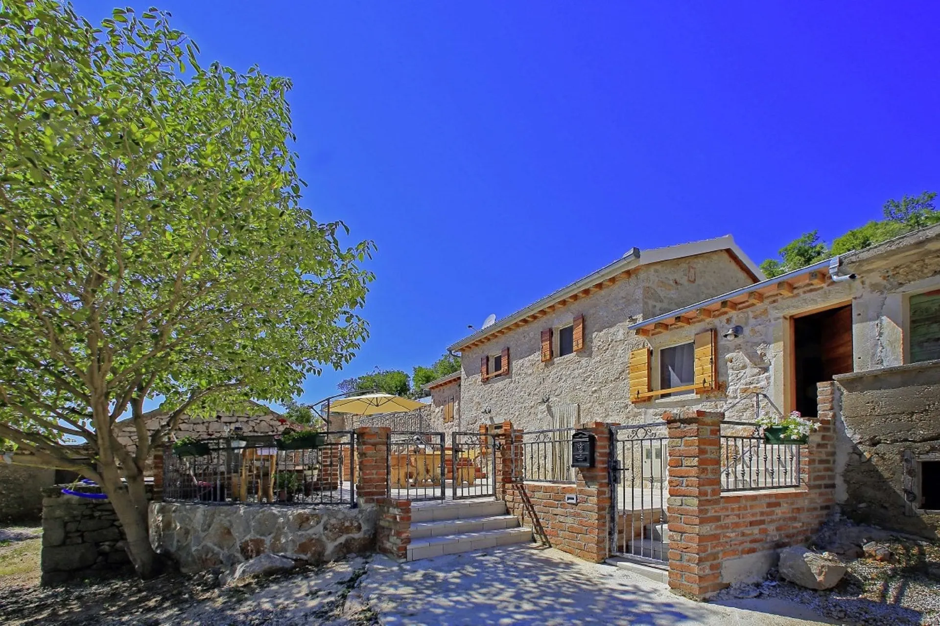 Extérieur maison de vacances (été)