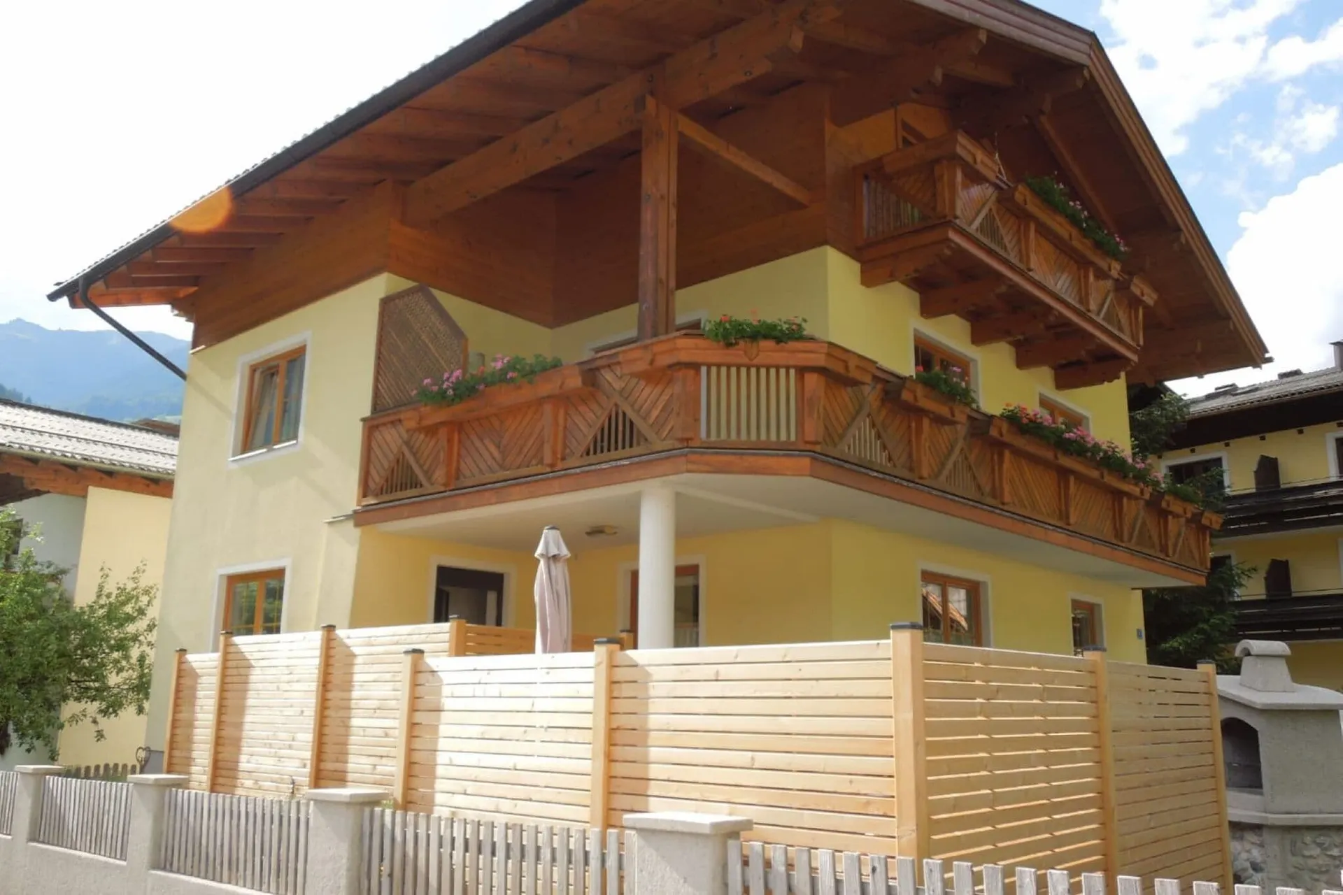 Extérieur maison de vacances (été)
