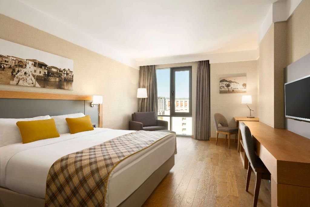 Ramada Hotel & Suites by Wyndham Adana, foto 4