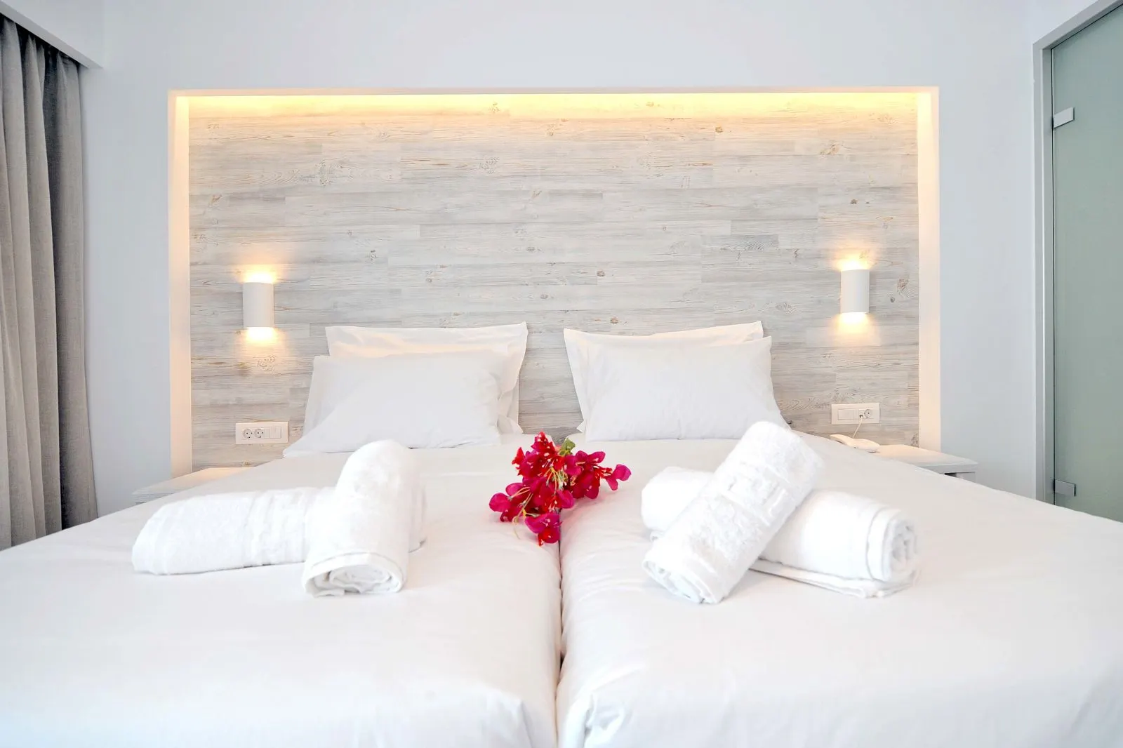 Apollon Windmill Hotel