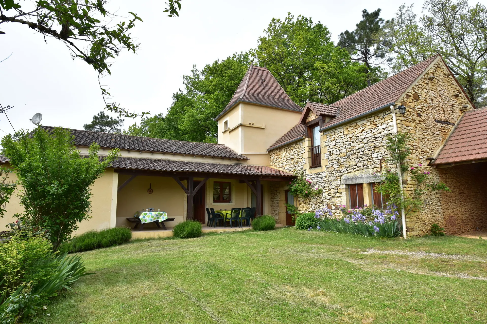 Exterieur vakantiehuis (zomer)