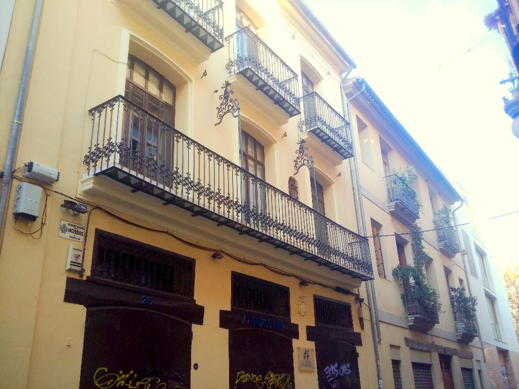 Up Town 25, foto 6