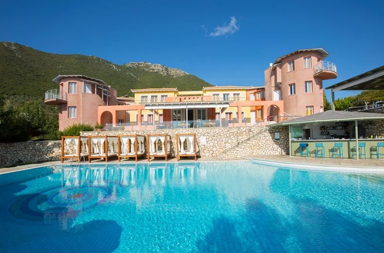 Red Tower Hotel & Suites