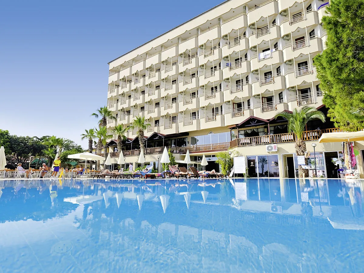 Anitas Beach Hotel