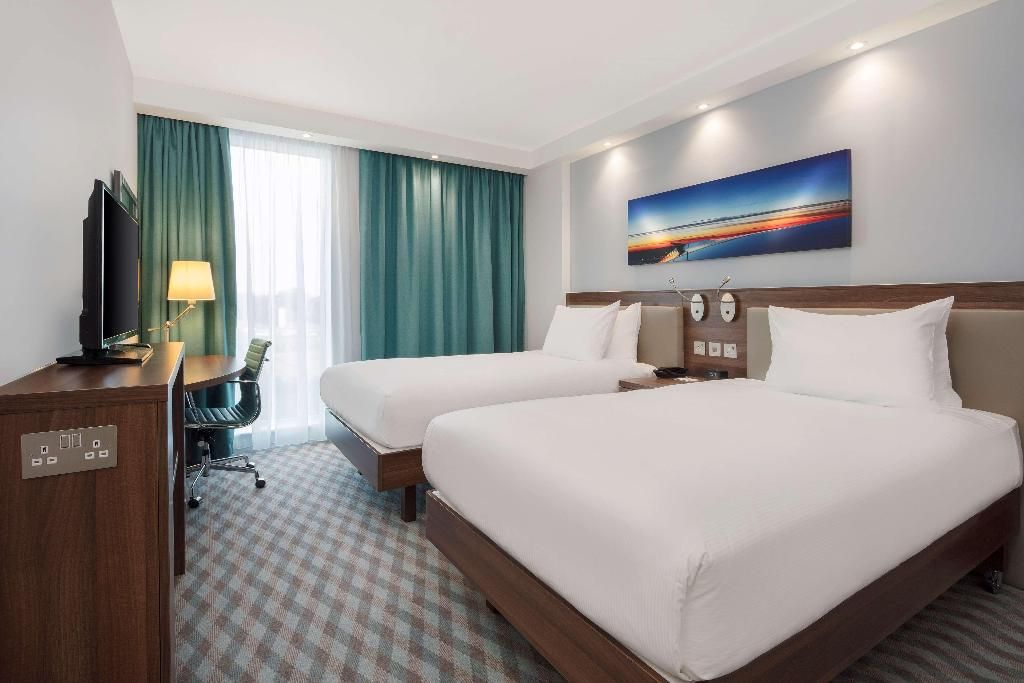 Hampton by Hilton London Stansted Airport, foto 13