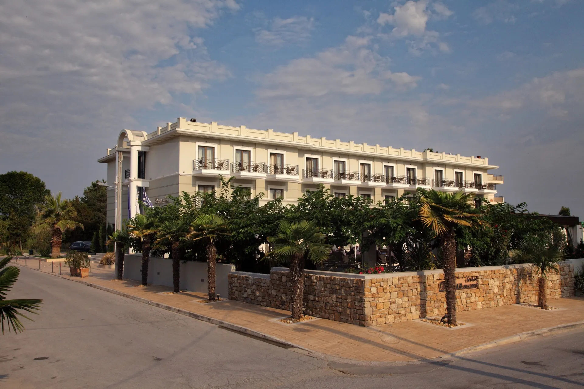 Danai Hotel & Spa