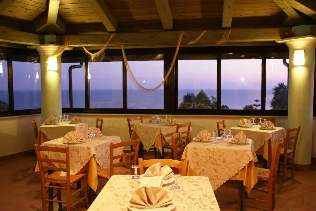 Hotel Marinella