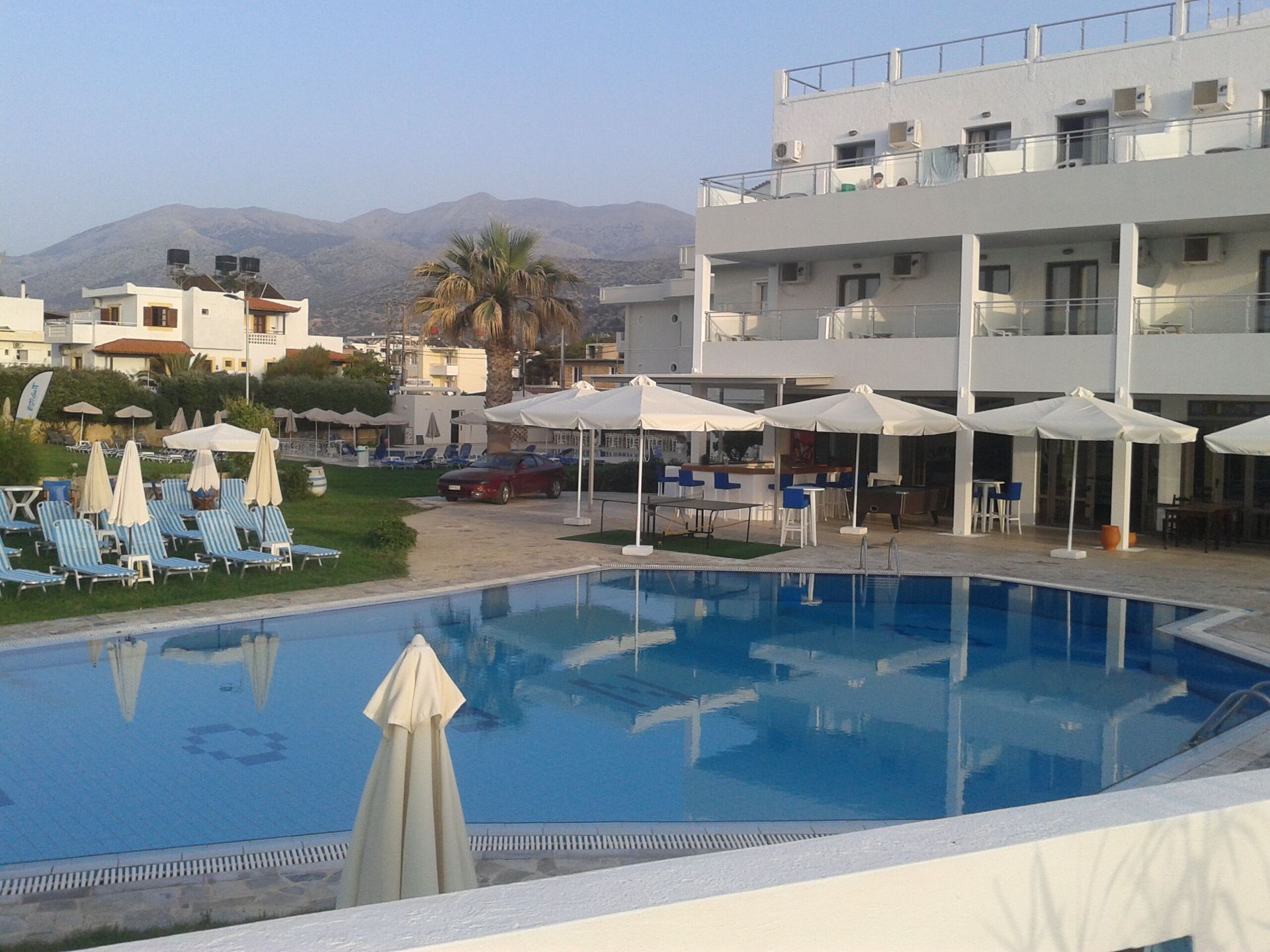 Neon Hotel, foto 14