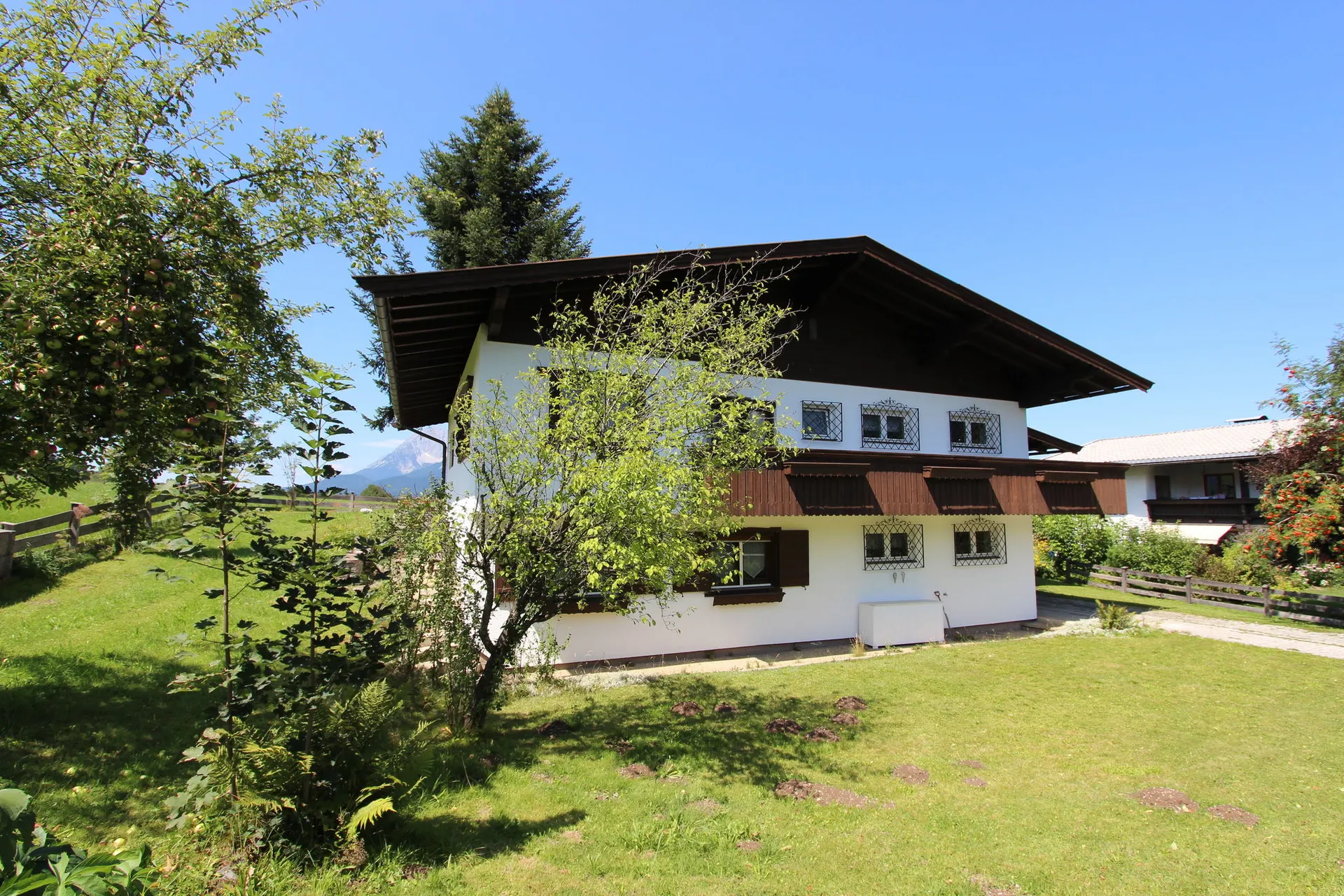 Extérieur maison de vacances (été)