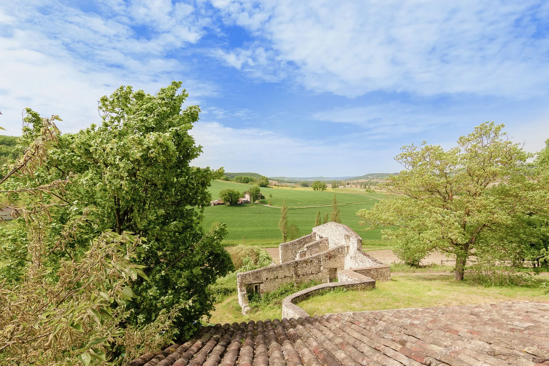 Vue de la maison de vacances (été)