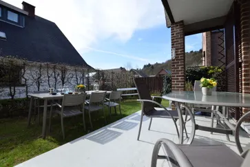 Vue de la maison de vacances (été)