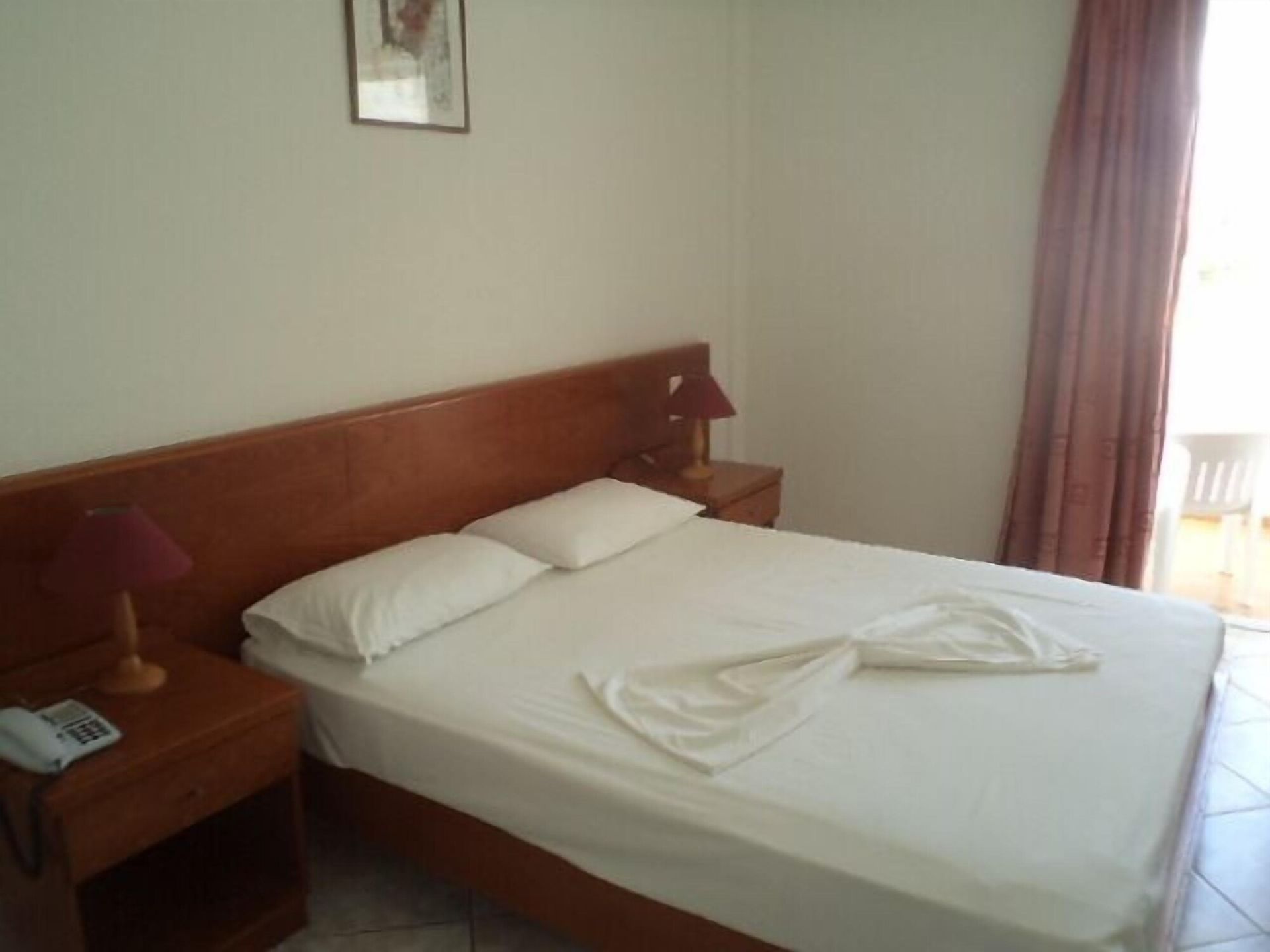 Kamari Bay, foto 11