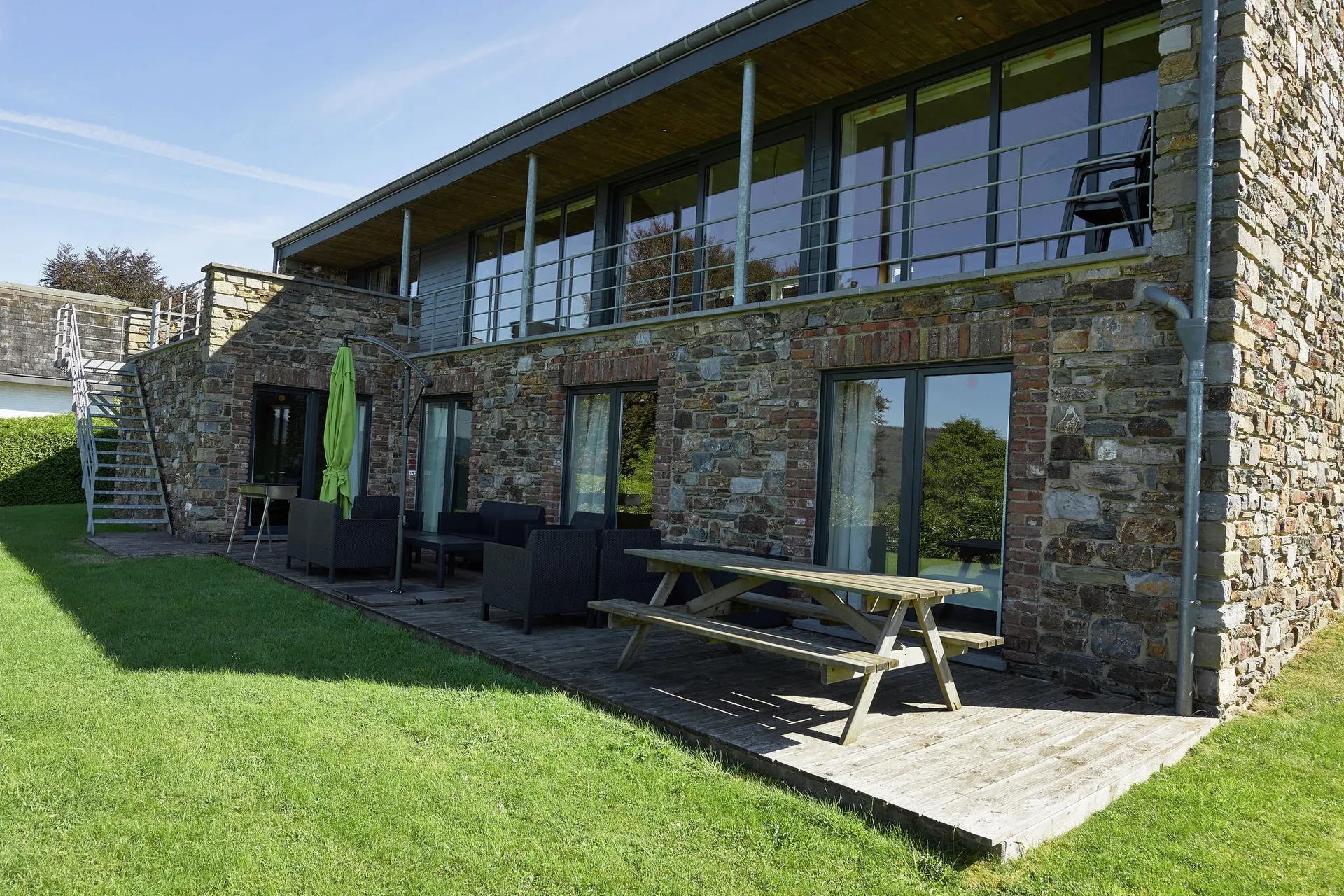 Extérieur maison de vacances (été)
