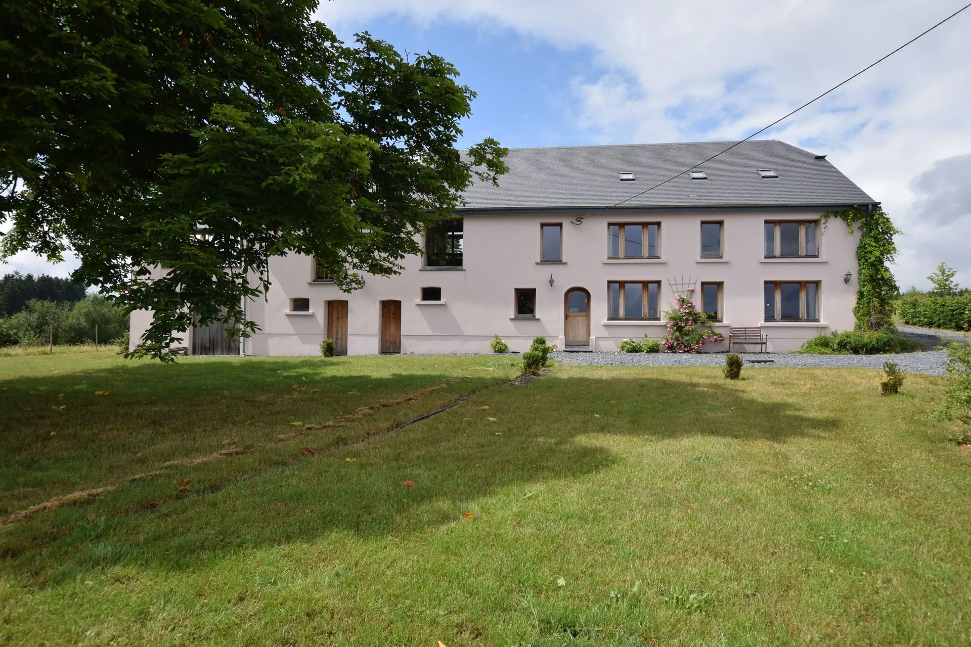 Exterieur vakantiehuis (zomer)