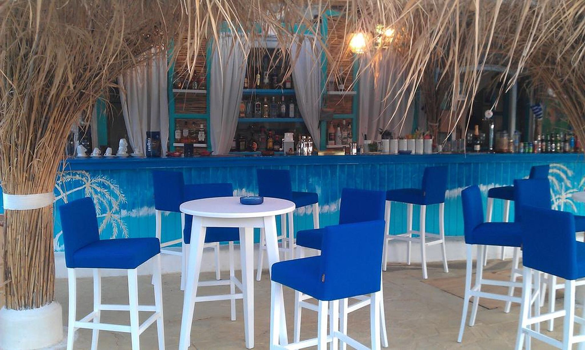 Neon Hotel, foto 6