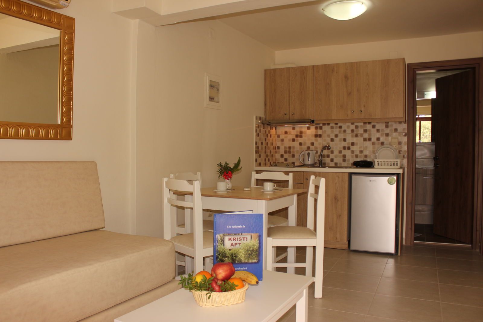 Kristi Apartments, foto 13
