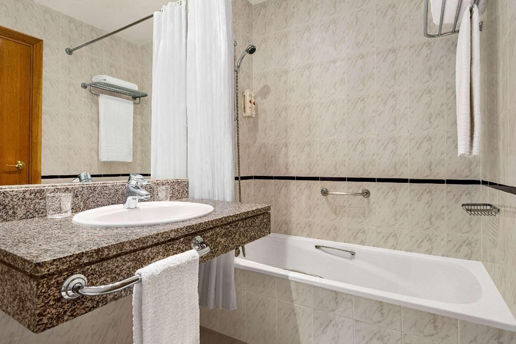 Ramada by Wyndham Madrid Tres Cantos, foto 12
