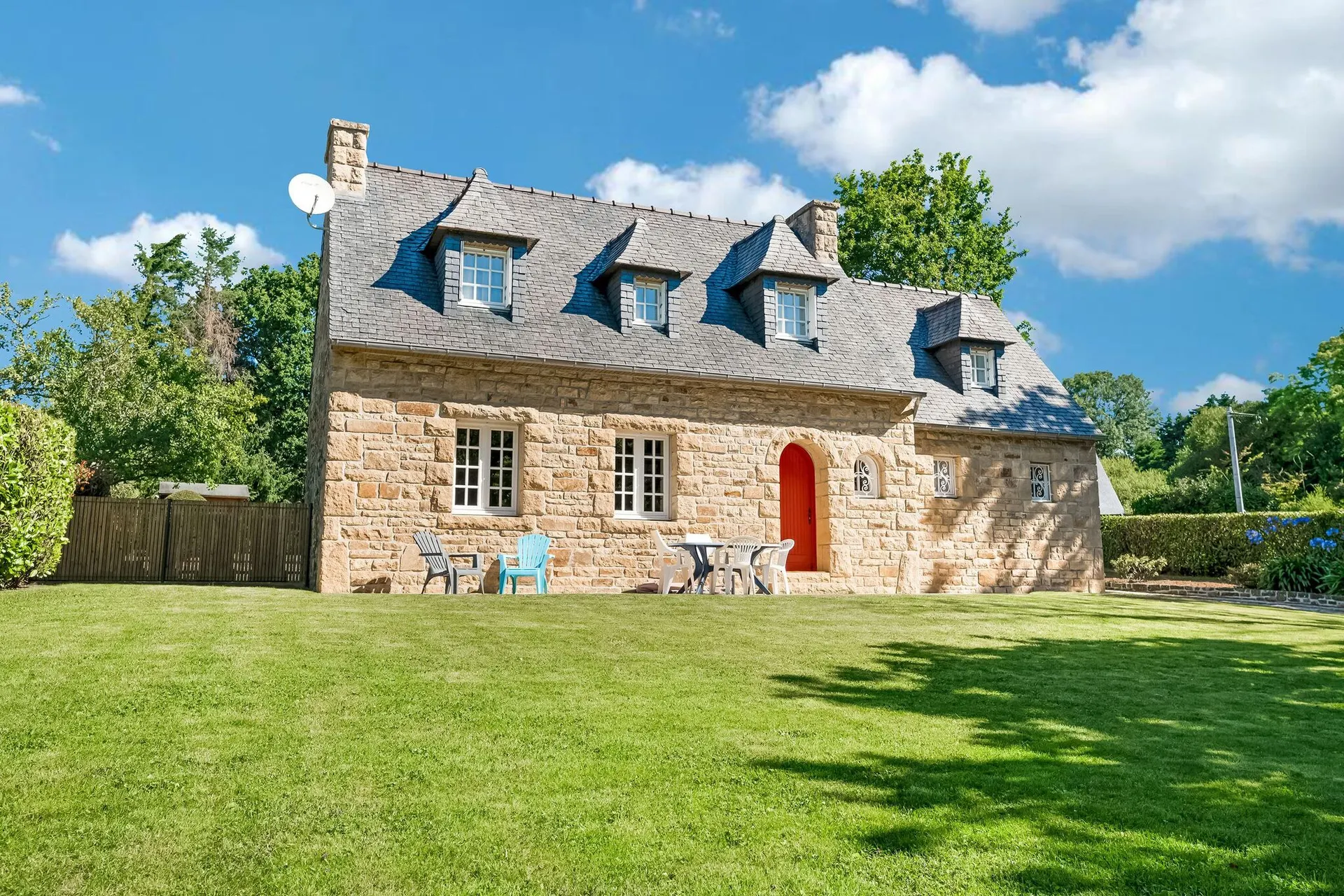 Extérieur maison de vacances (été)
