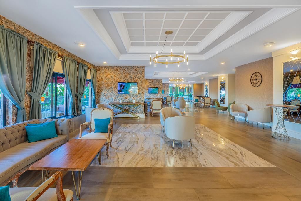 Justiniano Park Conti, foto 11