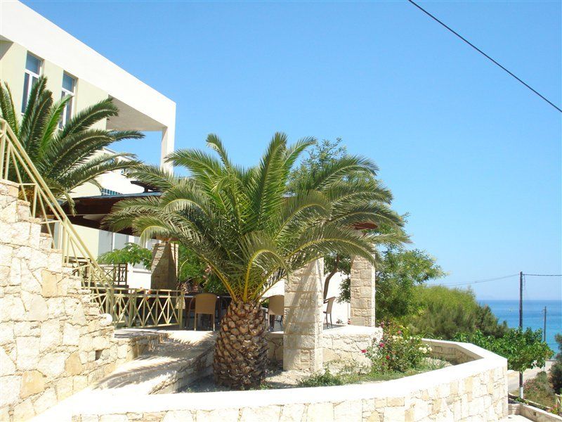 Polyrizos (Polyrisos), foto 2