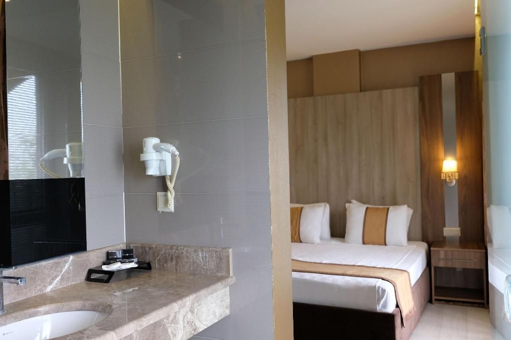 Royal Capital Hotel & Suit Çekirge, foto 11