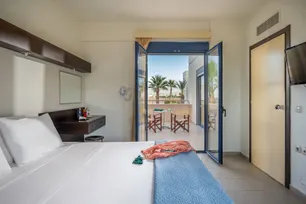 Meropi Aparthotel