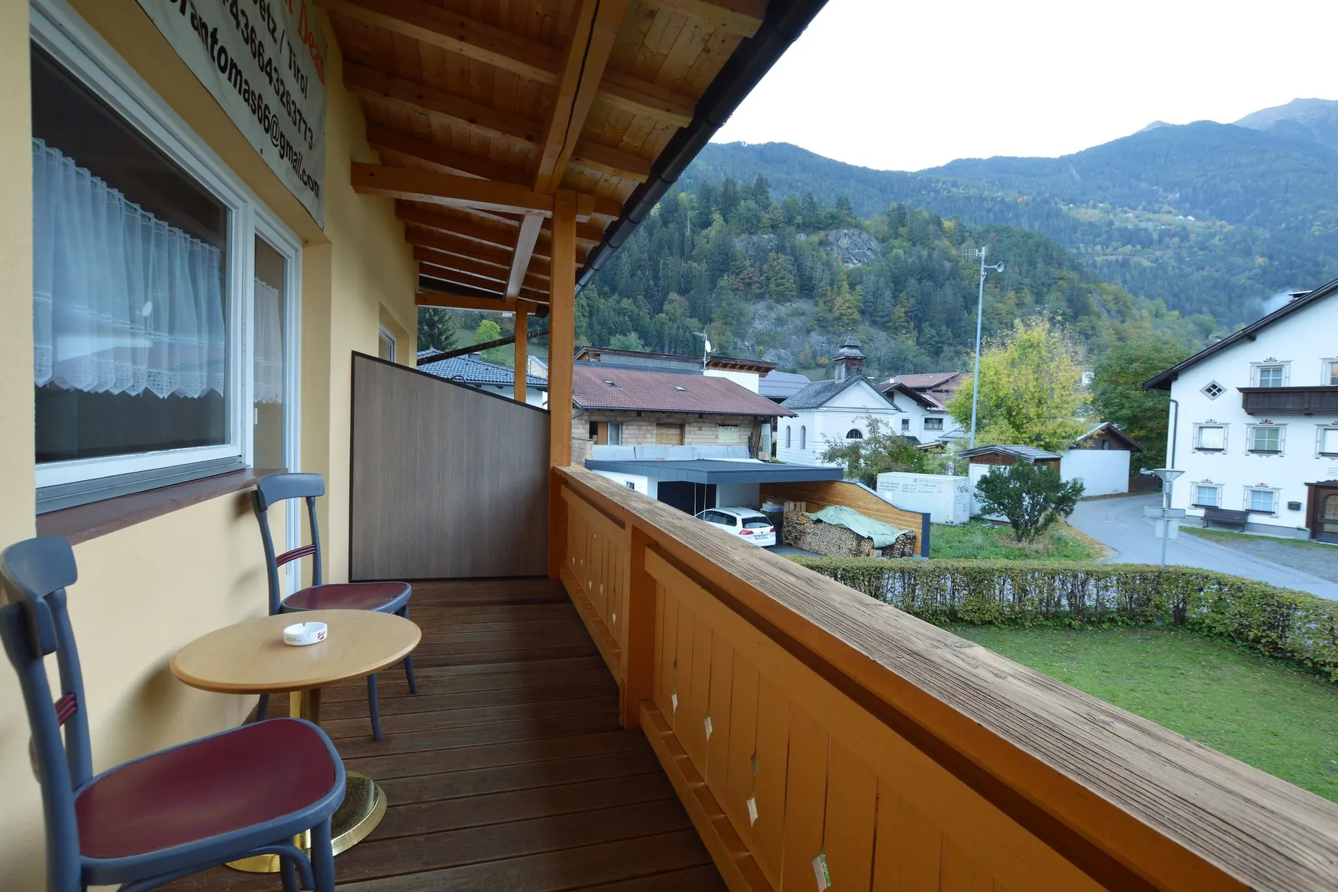 Vue de la maison de vacances (été)