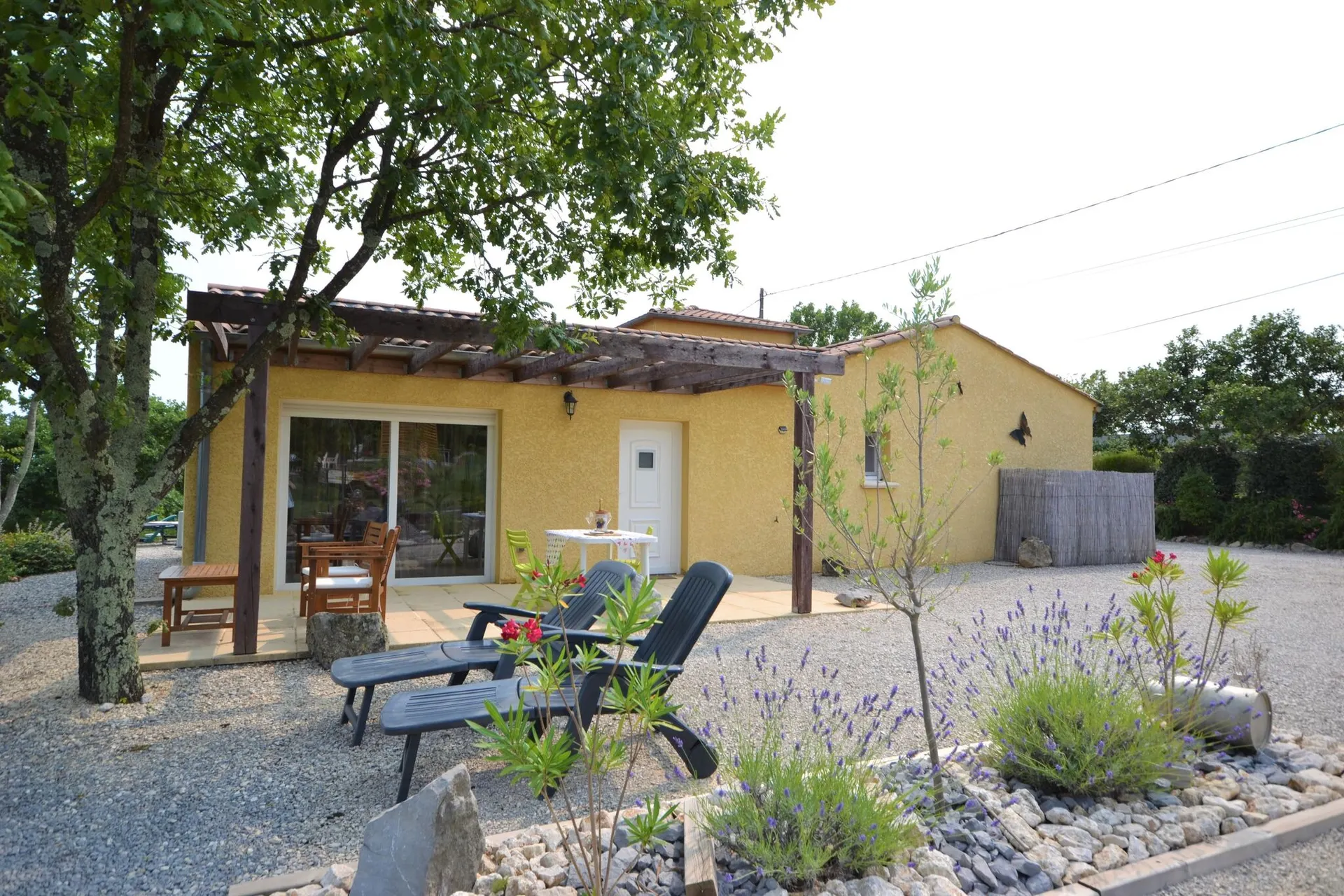 Extérieur maison de vacances (été)