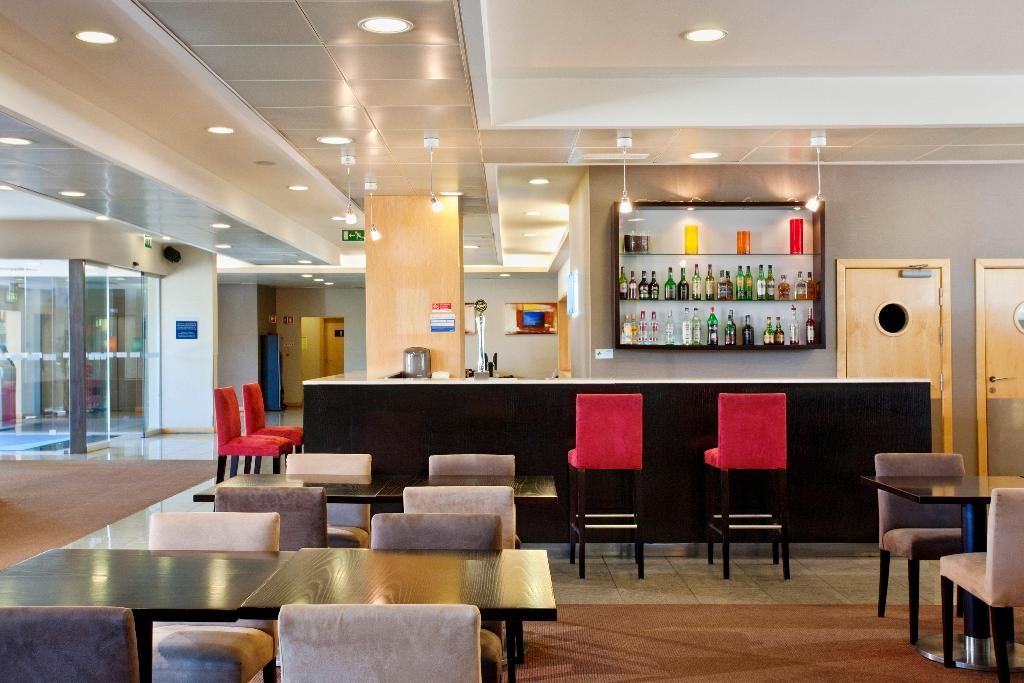 Holiday Inn Express Lisbon - Oeiras, foto 10