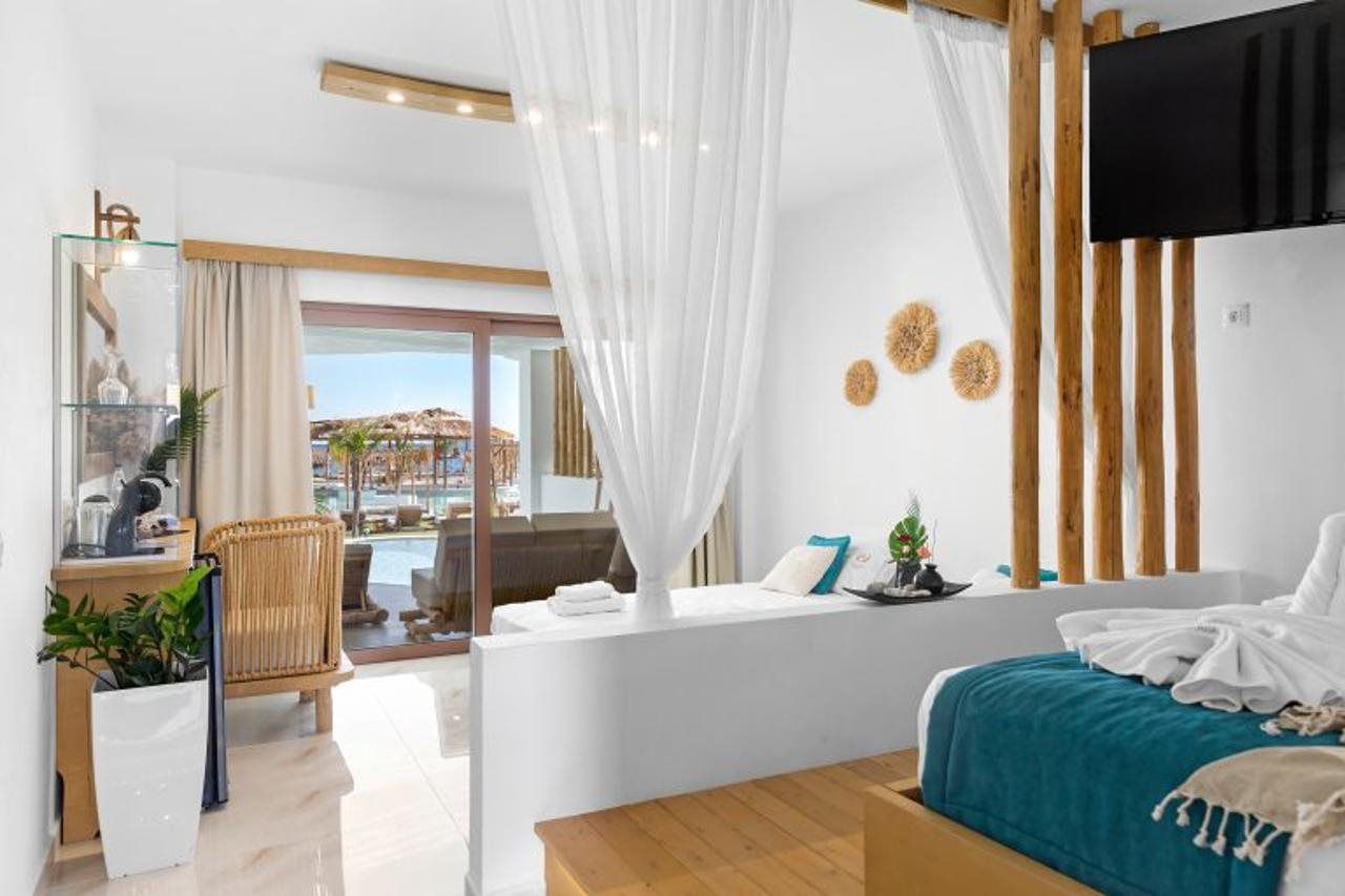 Alia Luxury Suites & Spa Beachfront Hotel, foto 3
