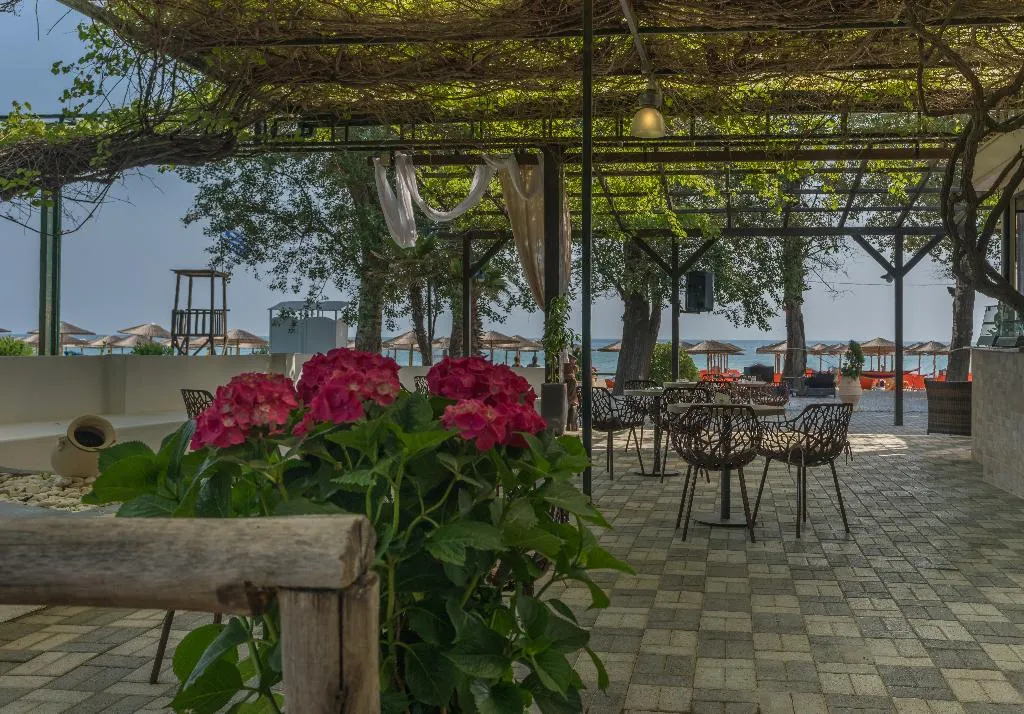 Cronwell Platamon Resort