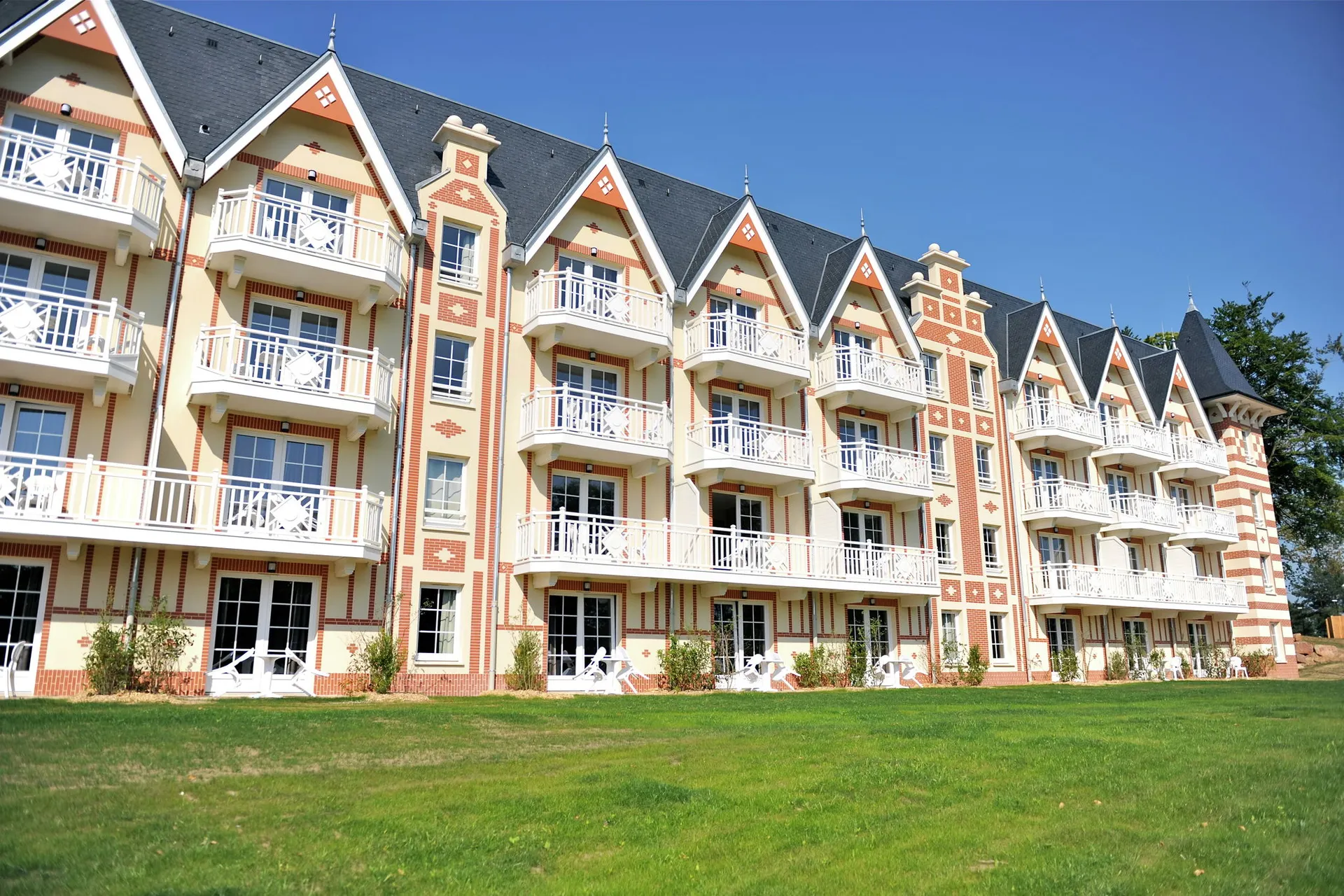 Exterieur vakantiehuis (zomer)