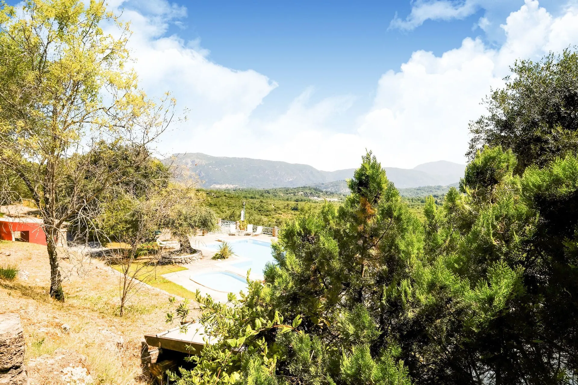 Vue de la maison de vacances (été)