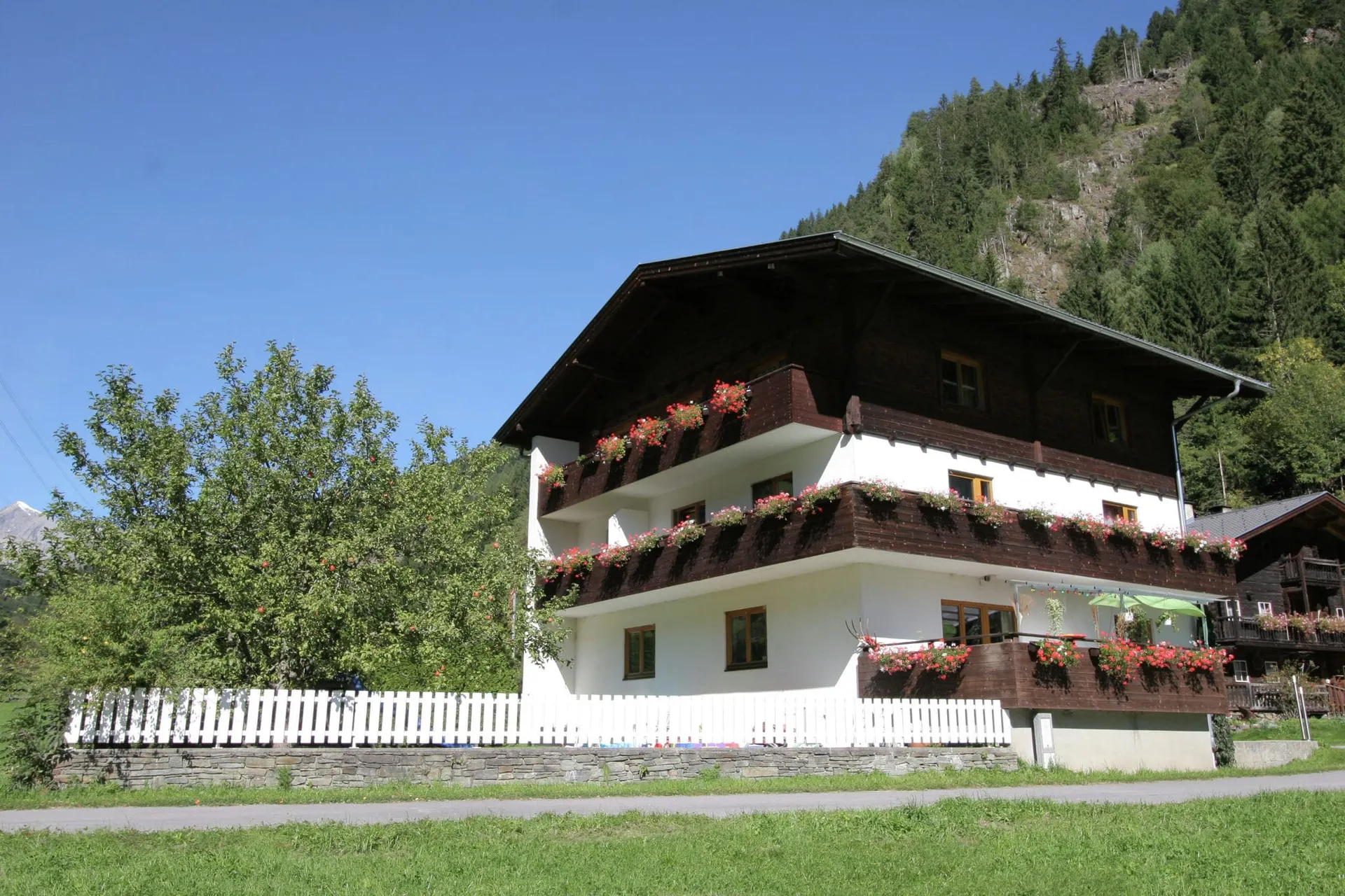 Extérieur maison de vacances (été)