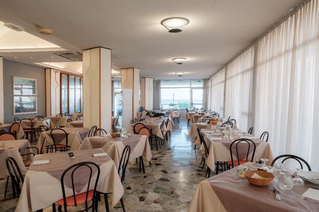Hotel Crown, foto 2