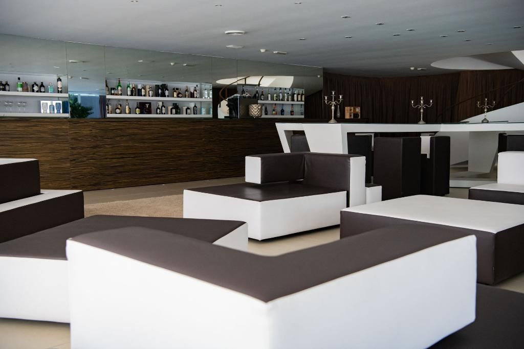 White Hotel, foto 6