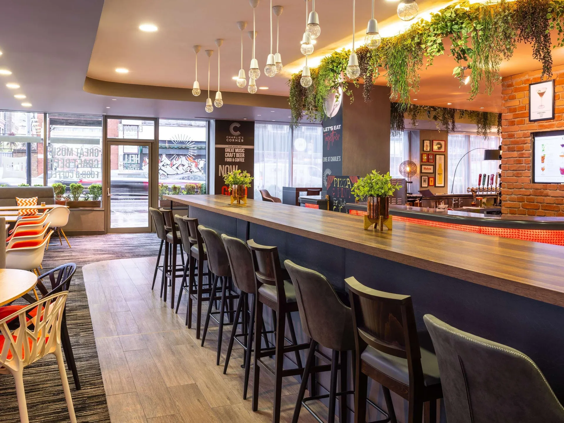 Bar