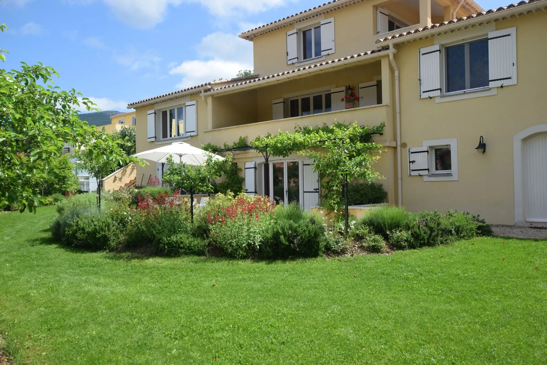 Extérieur maison de vacances (été)